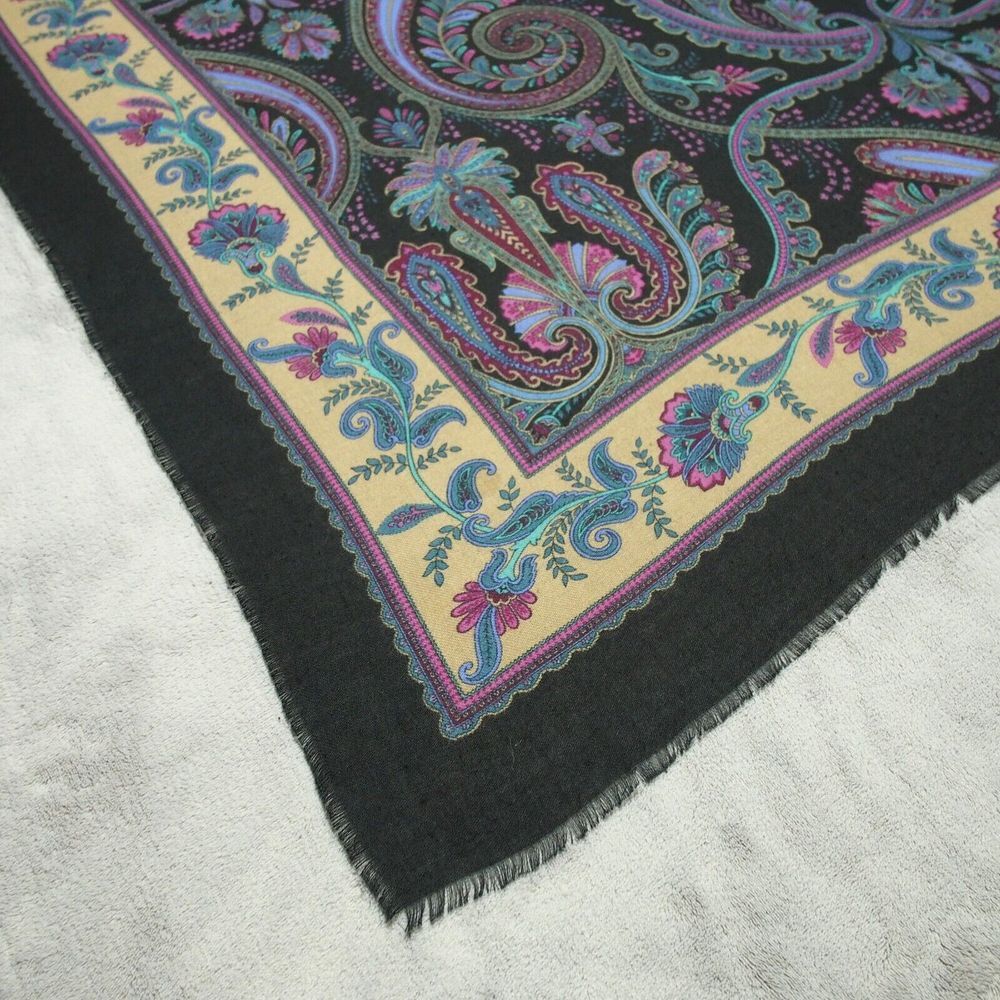Vintage Italian Renaissance Paisley Scarf 46x46 - Picture 3 of 9